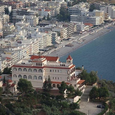 Galini Apartment Loutraki  Bagian luar foto