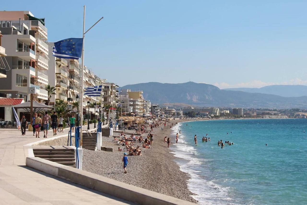 Galini Apartment Loutraki  Bagian luar foto